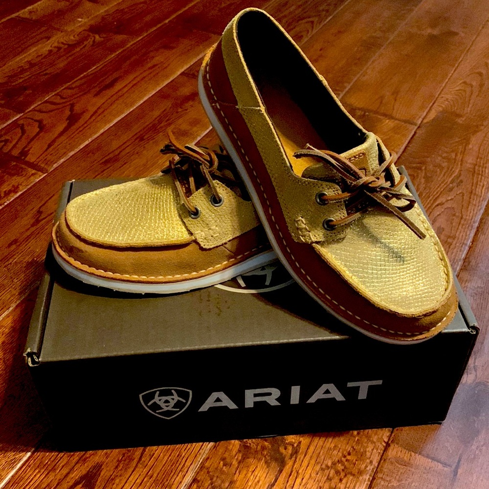 Ariat Cruiser Castaway Rustic Bark/Sparklin Gold    Women’s Size 8.5